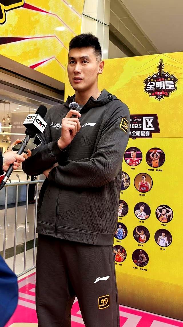 篮球明星街头赛事精彩开打，球迷热情高涨的简单介绍