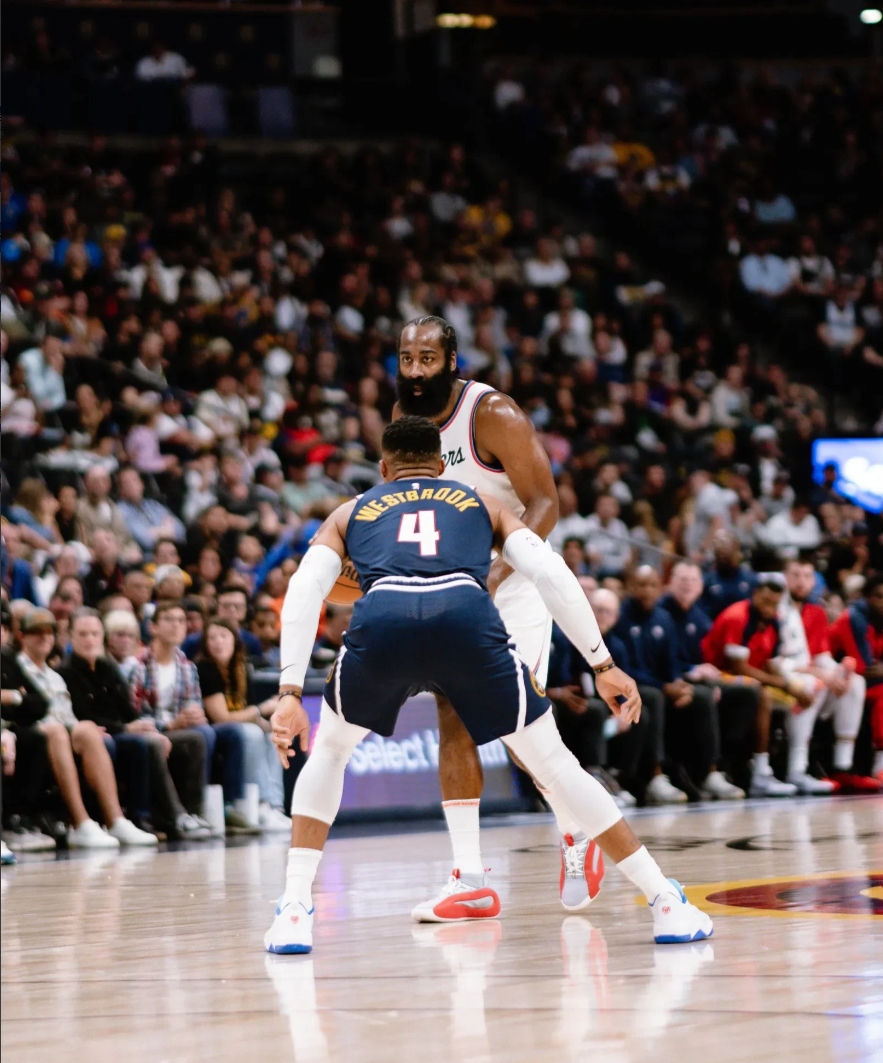 凯发娱乐注册登录-球队遇上劲敌，球员士气高涨等待对决