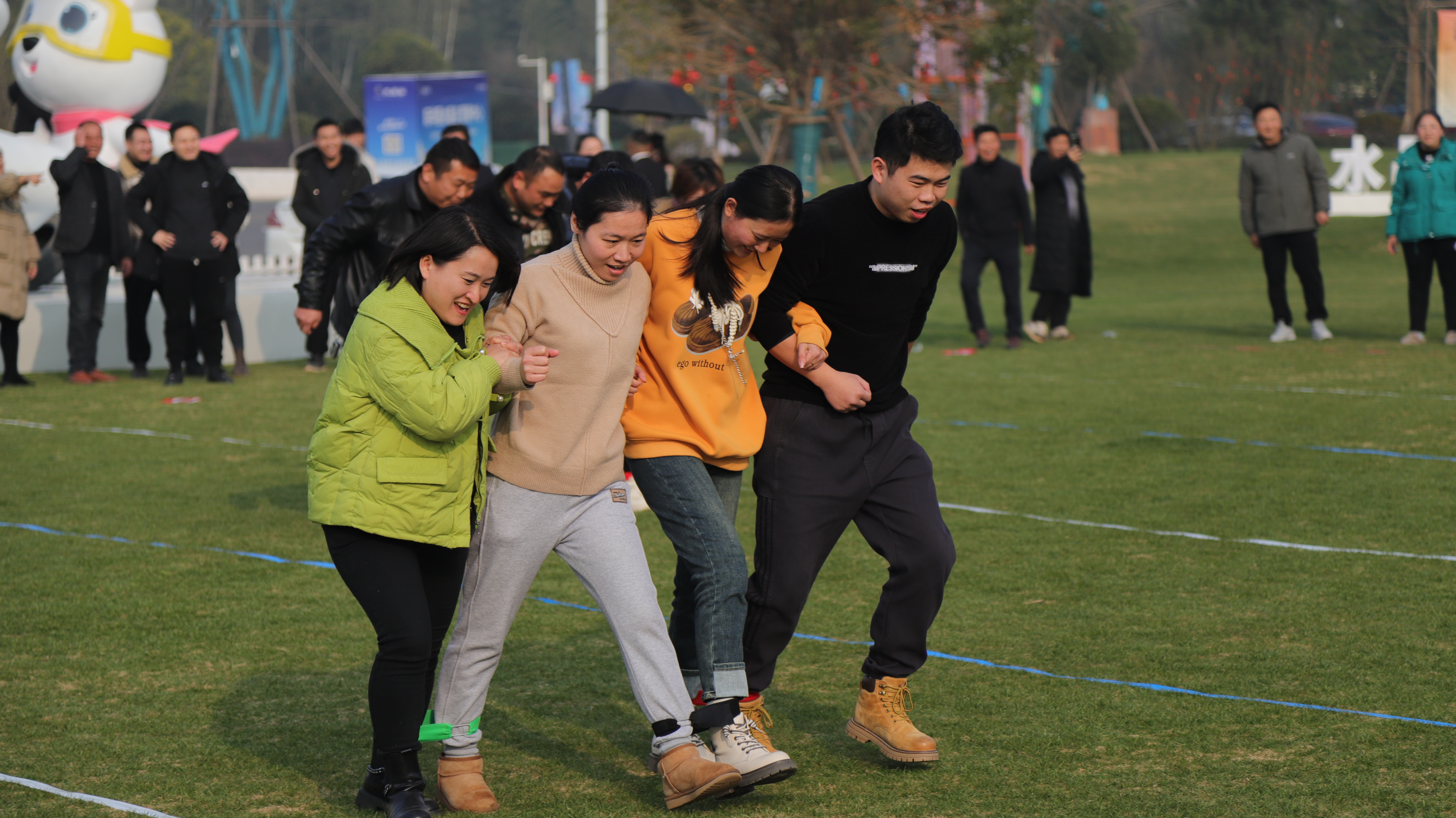 凯发娱乐注册登录-激动人心！体育场上一片欢呼声