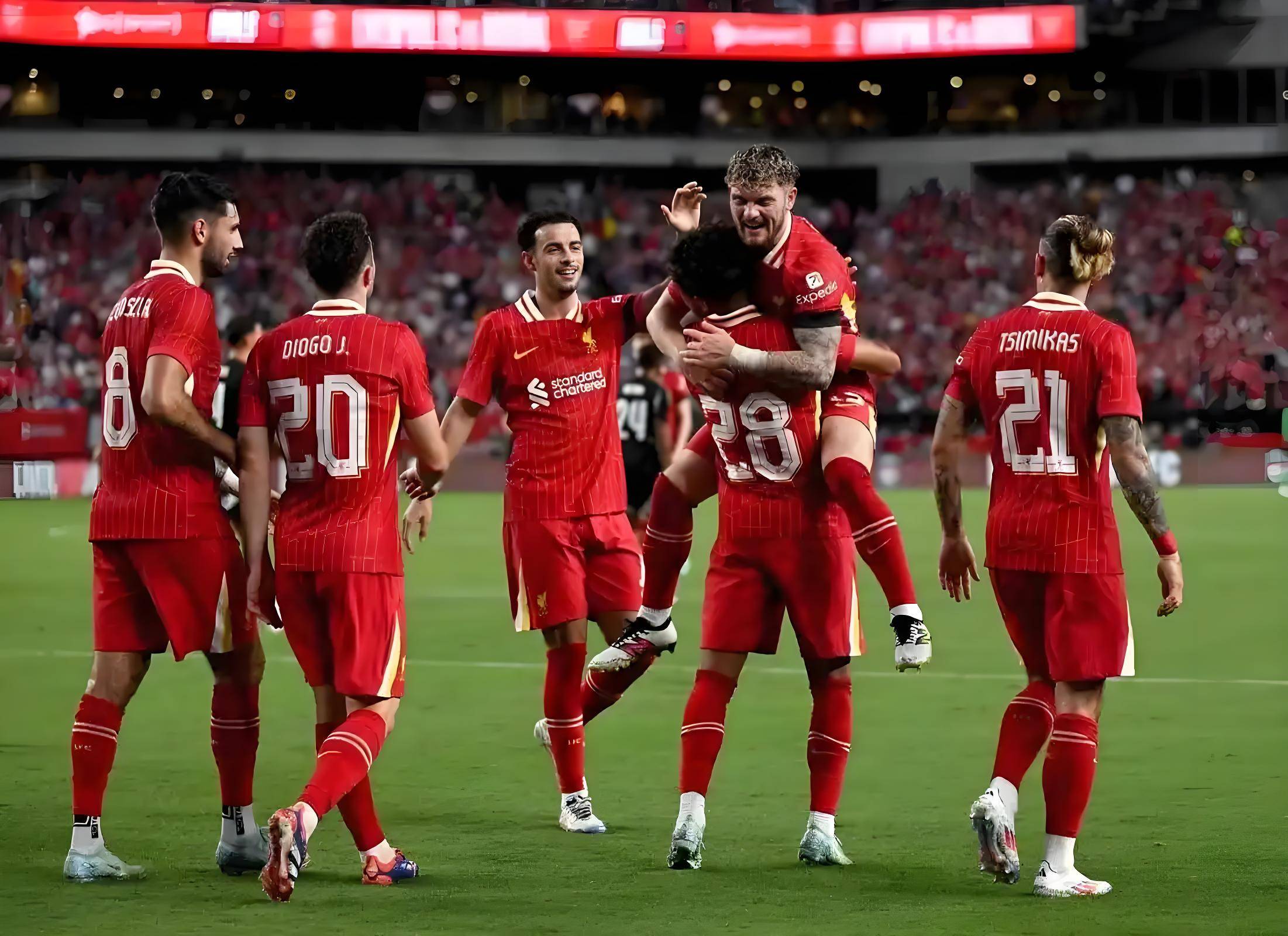 利物浦激战终胜,演绎欧冠传奇 利物浦激战终胜,演绎欧冠传奇