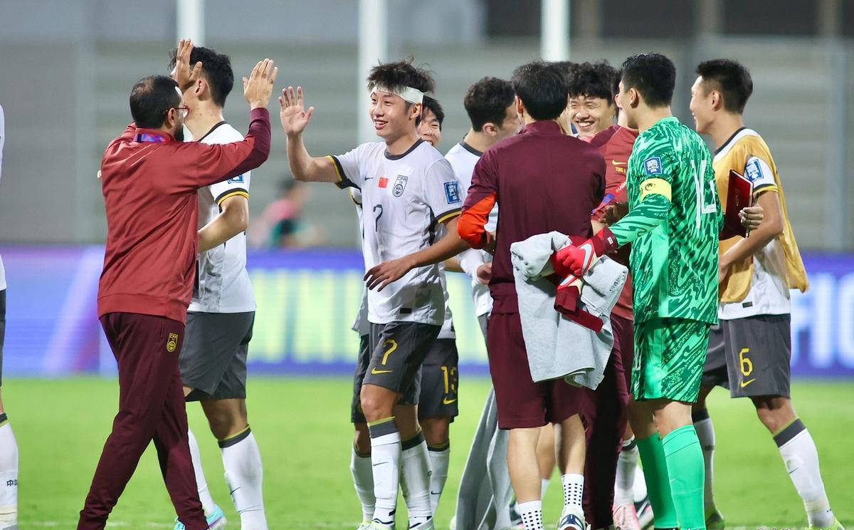 秘鲁国脚受伤退出国家队集训，备战压力