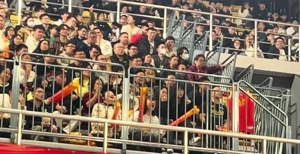 包含赛场悬念不断升温，精彩绝伦的词条